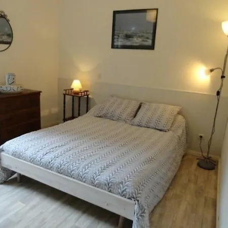House De L'ecluse Дом отдыха Каор